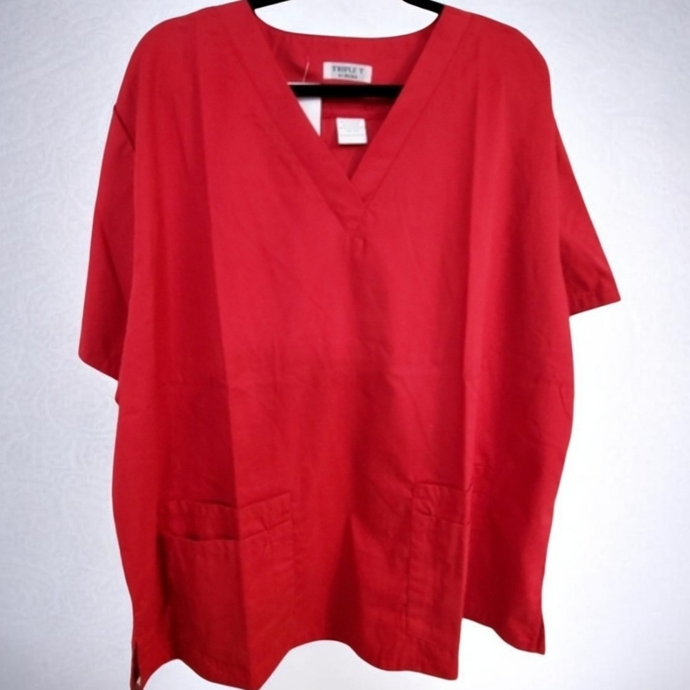 Triple T Scrub Top V-Neck Plus Sz XXL w/double pockets.